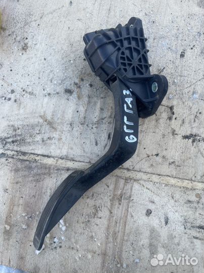 Мазда 6 gg педаль газа