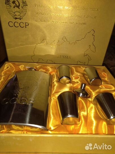 Подарочный набор фляжка и 4 стопки с воронкой
