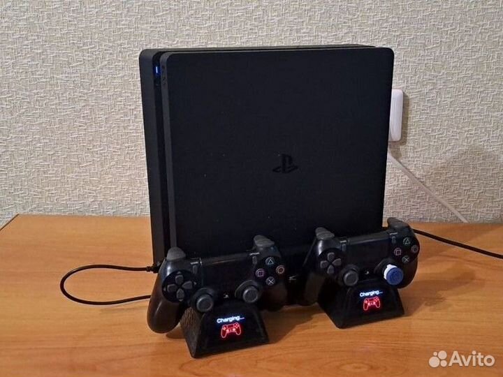 Sony playstation 4 slim с играми, 2 джойстика