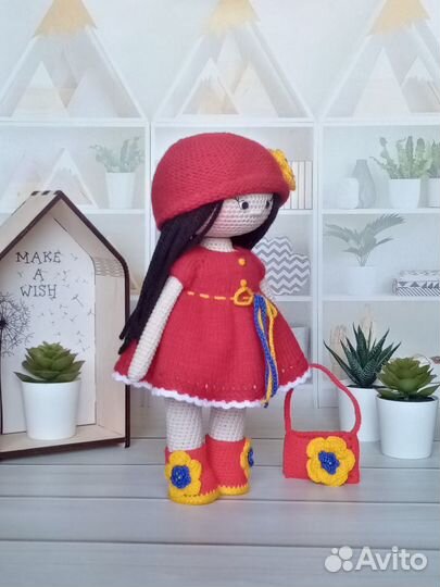 Кукла вязаная амигуруми
