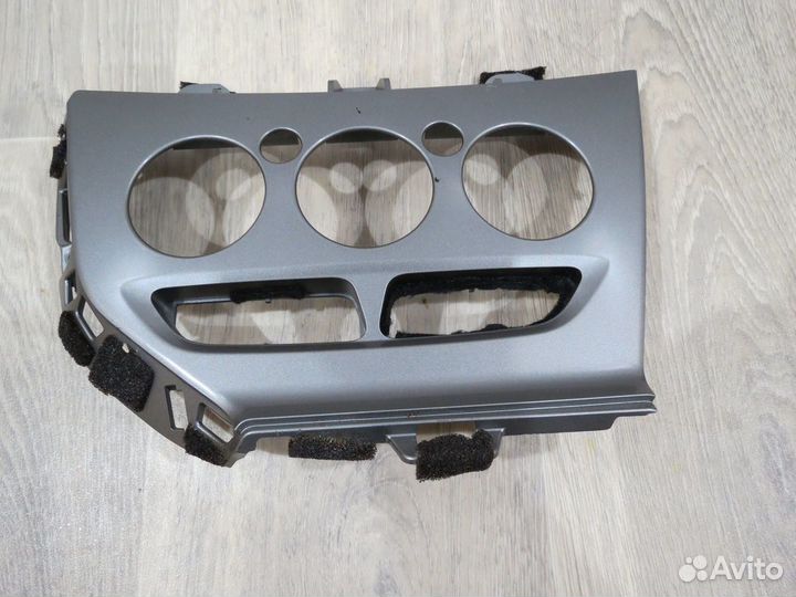 Накладка торпедо Ford Focus 3