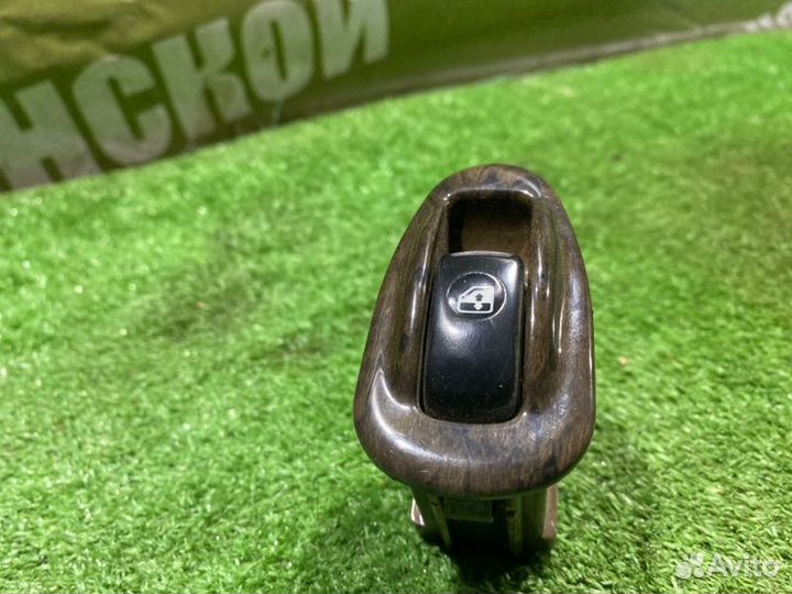 Кнопка стеклоподъемника Hyundai Sonata Y3 G4CNV