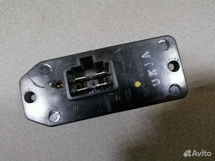 Резистор отопителя Kia Joice 1999-2003