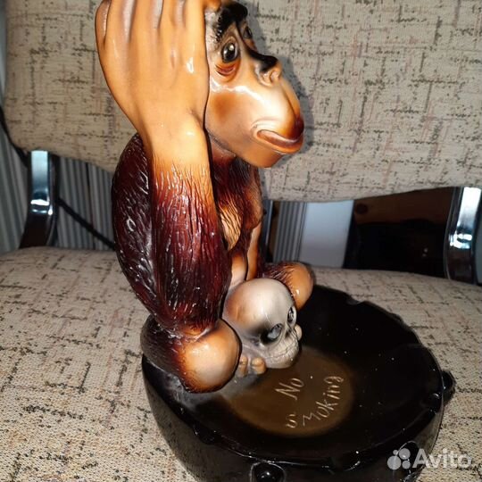 Статуэтка пепельница