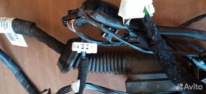 Проводка двери Kia Rio 2019 91600H0031 X-line 1.6