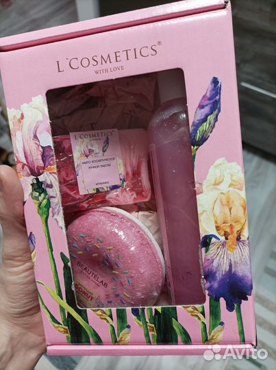 Подарочный набор для женщин весенний