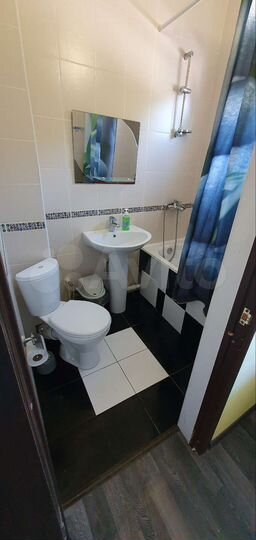 Комната 30 м² в 2-к., 1/3 эт.