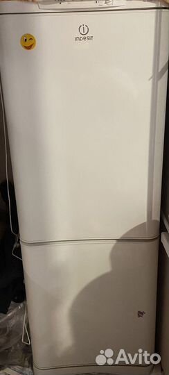 Холодильник indesit