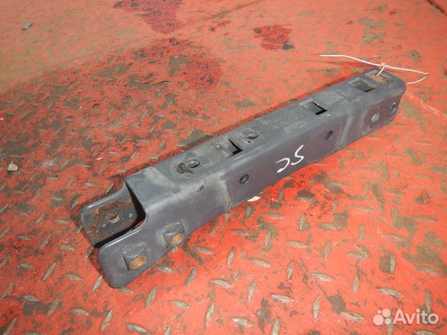 Кронштейн бампера левый Scania P,G,R series