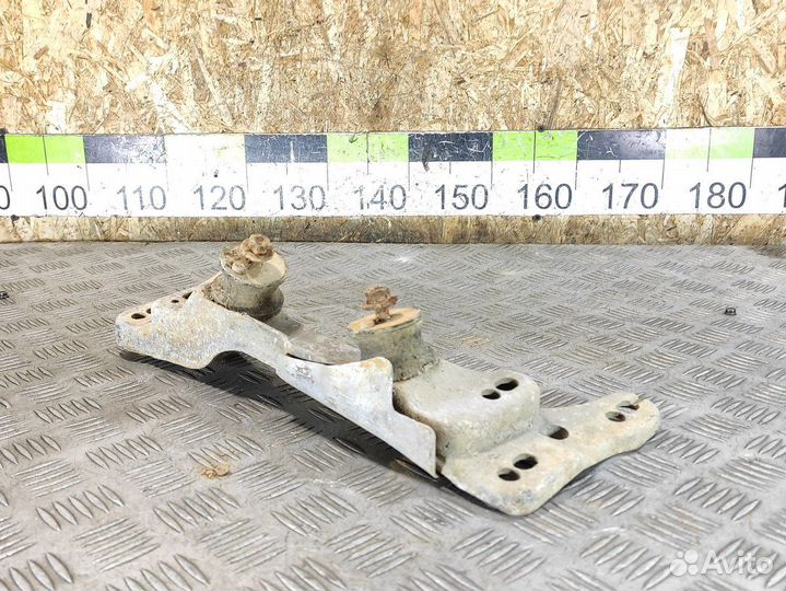 Кронштейн кпп Bmw 7 f03 2008-2015