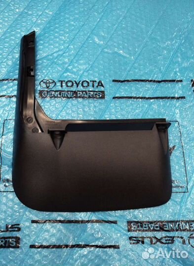 Брызговик Highlander задний левый NEW 2010-2013