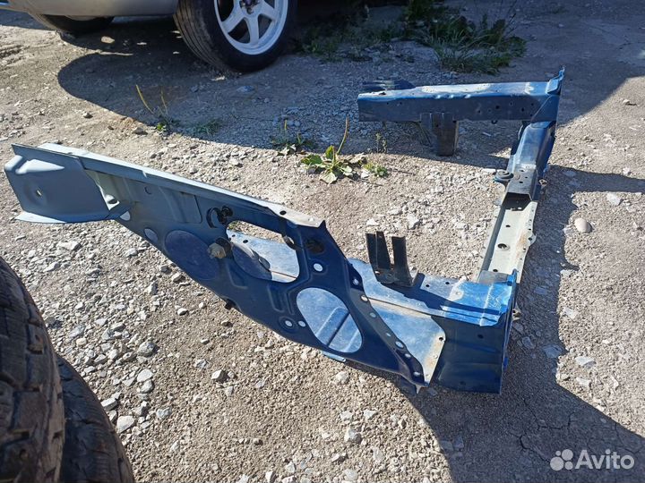 Передняя часть кузова Subaru Forester sg5