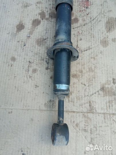 Амортизатор передний Toyota Land Cruiser Prado