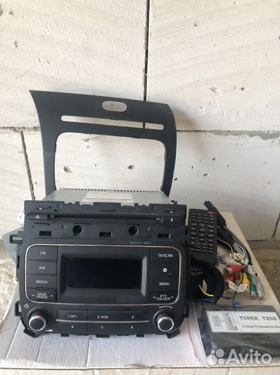 Штатная магнитола Kia Cerato 3 + провода