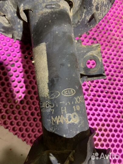 Стойка передняя левая Kia Cerato