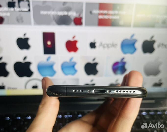 iPhone Xs, 64 ГБ