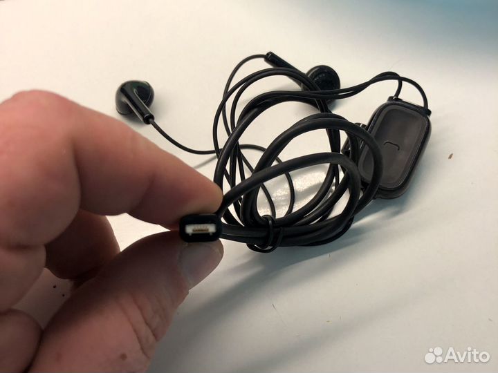 Nokia 6700 Classic оригинальная гарнитура