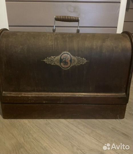 Швейная машинка зингер