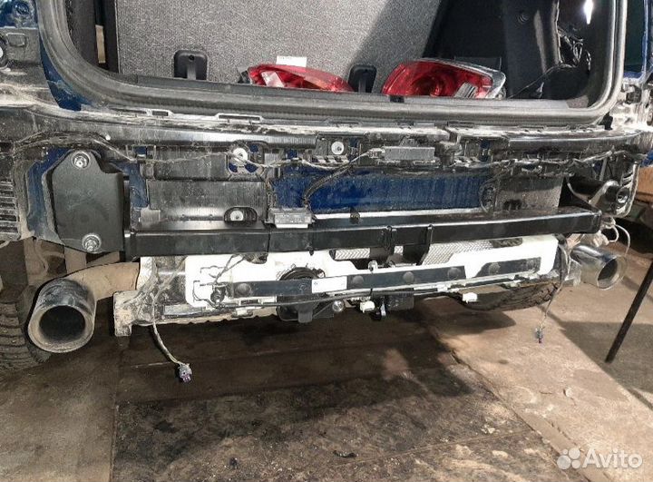 Фаркоп на Mitsubishi Outlander XL 2007-2012