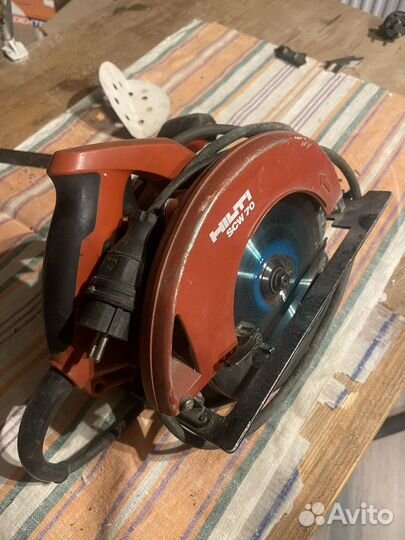 Пила торцовочная Hilti SCW 70