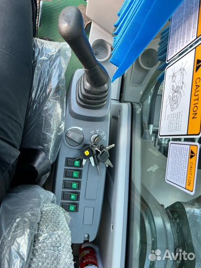 Гусеничный экскаватор Bizon 230, 2023