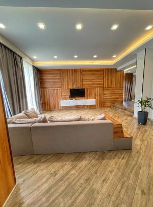 Коттедж 170 м² на участке 10 сот.