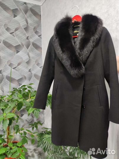 Пальто женское зимнее