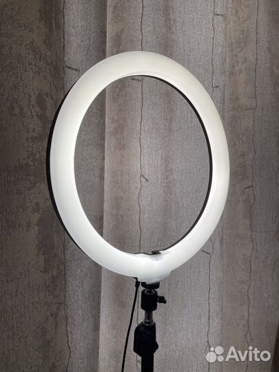 Кольцевая лампа со штативом 32см