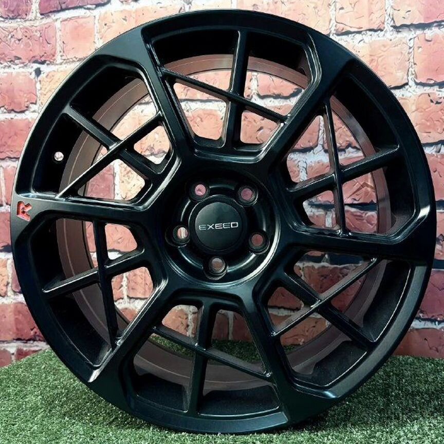 Литые диски Flow Form 8×R19 5×108