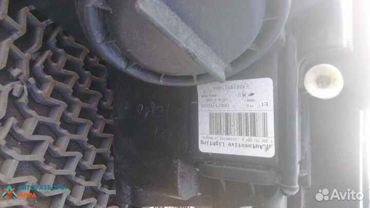 Фара правая BMW X5 E70 2010