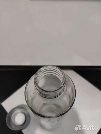 Бутылки voss 0,8 стекло