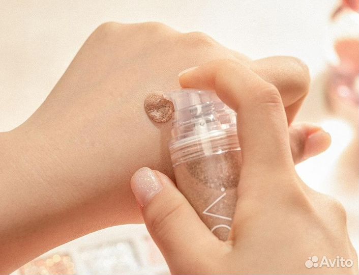 Легкий тон с гиалуроновой кислотой Lizda 21 и 22