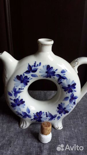 Фарфоровая посуда Гжель СССР чайник-бублик
