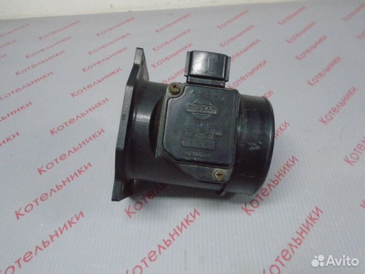 Nissan 22680-2J200 Датчик расхода воздуха