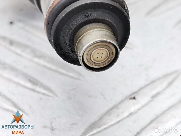 Форсунка Opel Corsa C рест. 2005 55562250