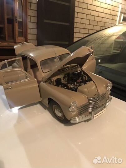 Модель газ м 20 Победа 1:8