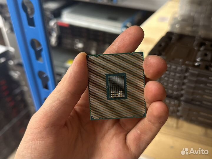 Процессор Intel Xeon E5-2630L v4