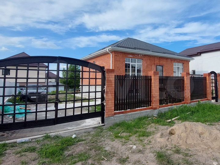 Дом 202 м² на участке 6 сот.