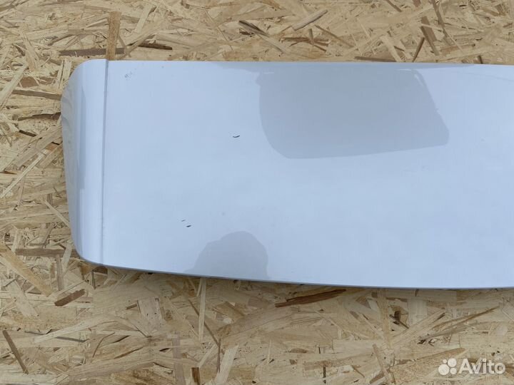 Спойлер крышки багажника Toyota Rav4 50 Перламутр