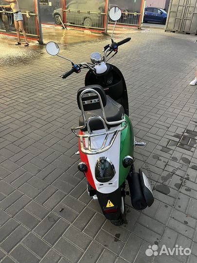 Vento retro 50/150 2023