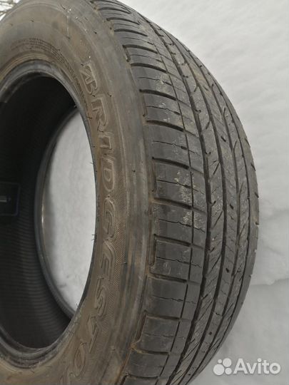 Bridgestone Dueler H/T 843 215/60 R17