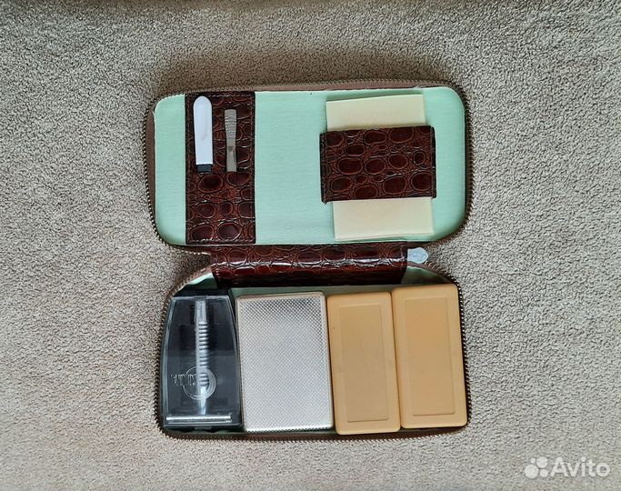 Дорожный набор, несессер