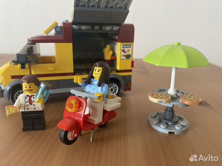 Конструктор lego City 60150 Пиццерия на колесах