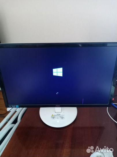 Монитор AOC E2343F с дефектом матрицы