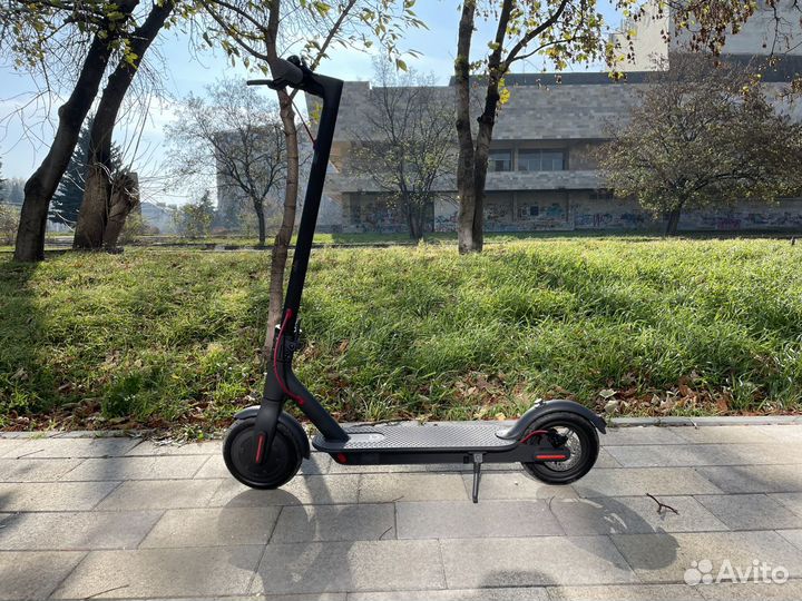 Электросамокат Xiaomi Electric Scooter 1S