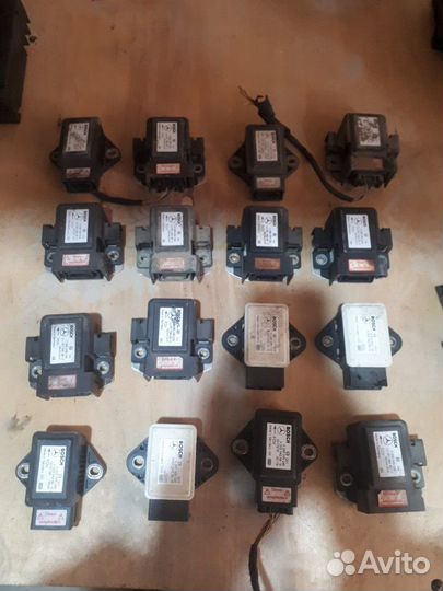 Датчик ускорения ESP А 002 542 66 18 мерседес 211