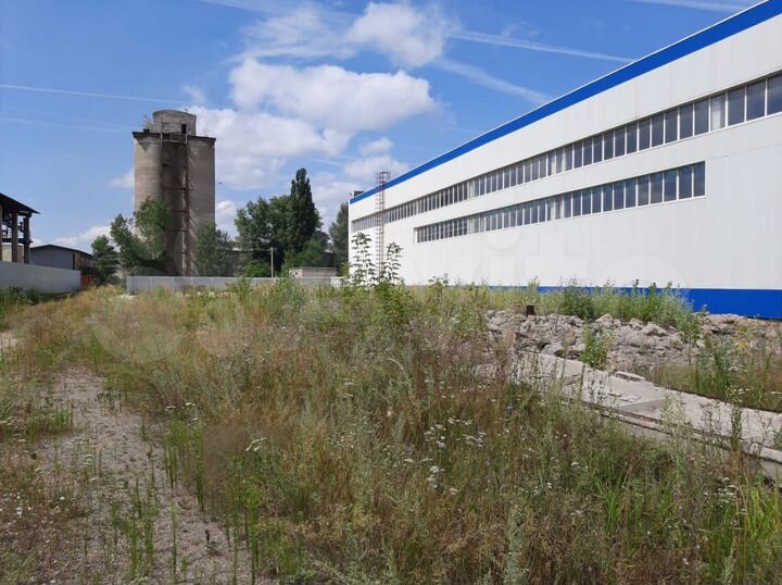 Здание, 5682 м²