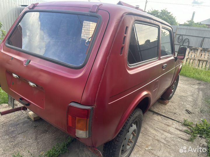 LADA 4x4 (Нива) 1.7 МТ, 2005, 156 000 км