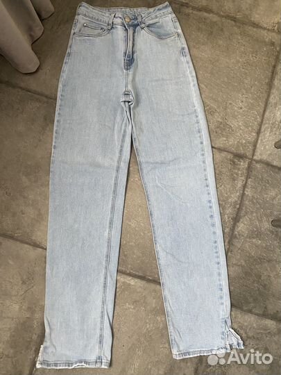 Джинсы женские