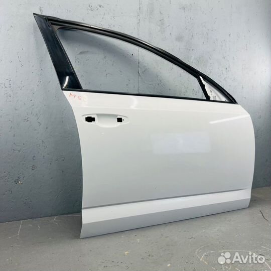 Дверь передняя правая Skoda Octavia 5E3 cxxb (R4